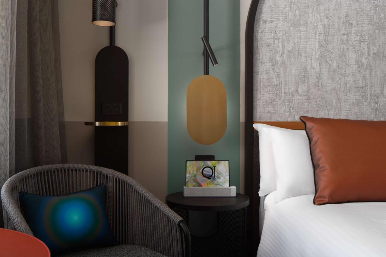 Qt Newcastle Hotel Luaran gambar A smart hotel room